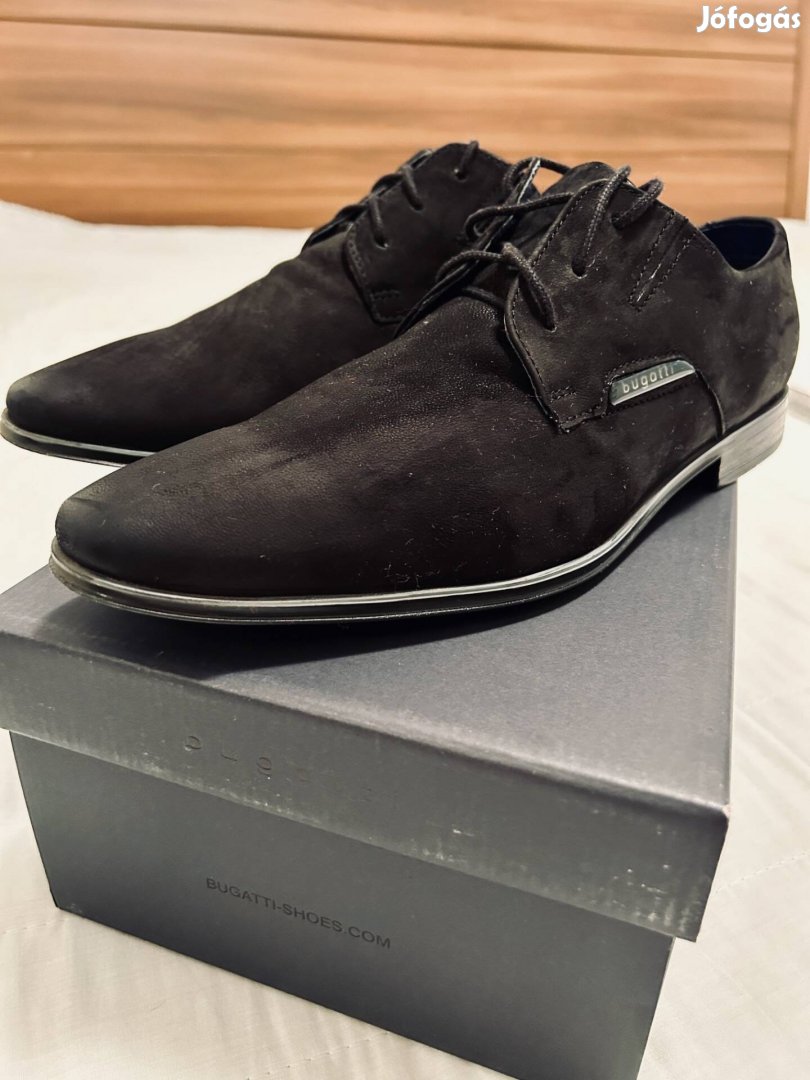 Újszerű elegáns fekete 45 Bugatti cipő / Chic as new 45 Bugatti shoes