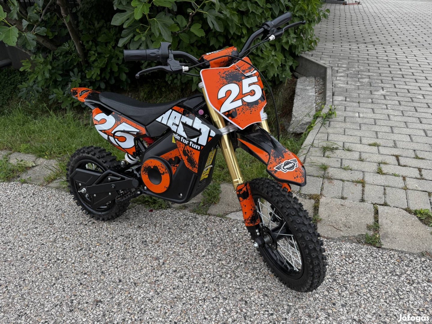 Újszerű elektromos motor eladó!