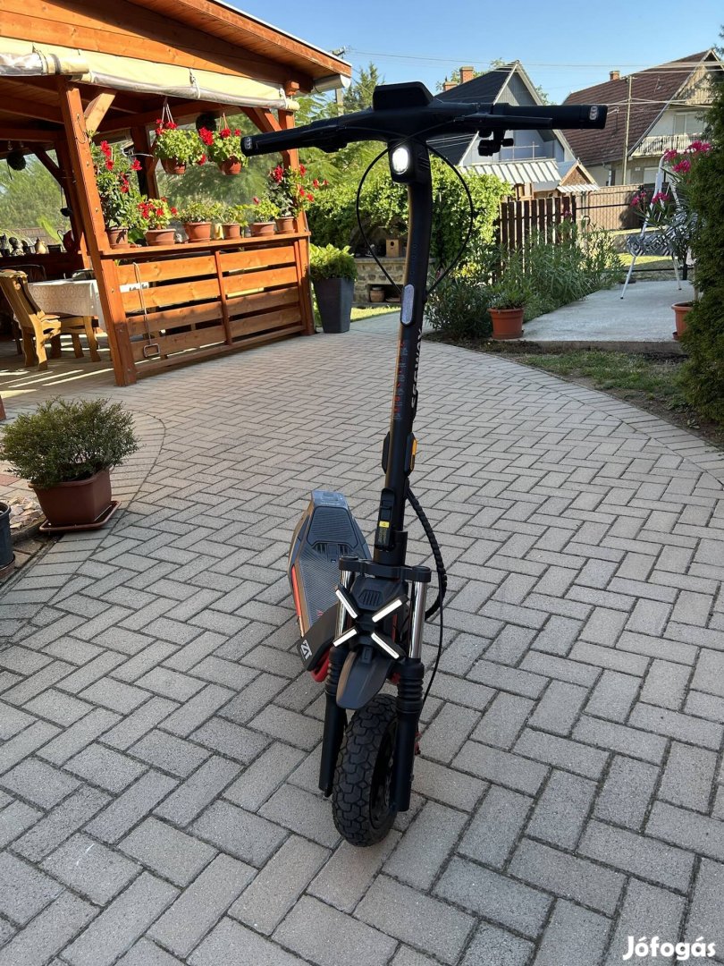 Újszerű elektromos roller eladó!