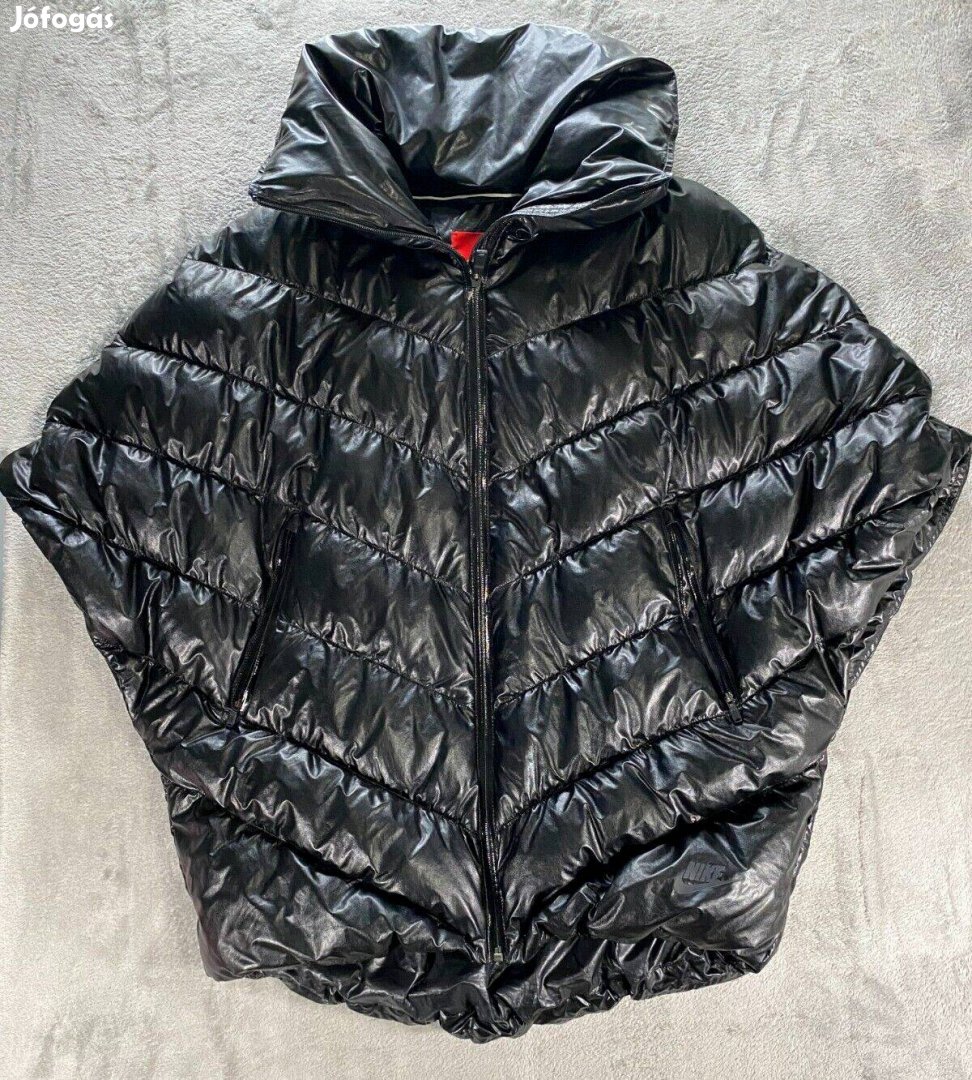 Újszerű fekete oversized Nike toll bélésű kabát dzseki poncsó - L