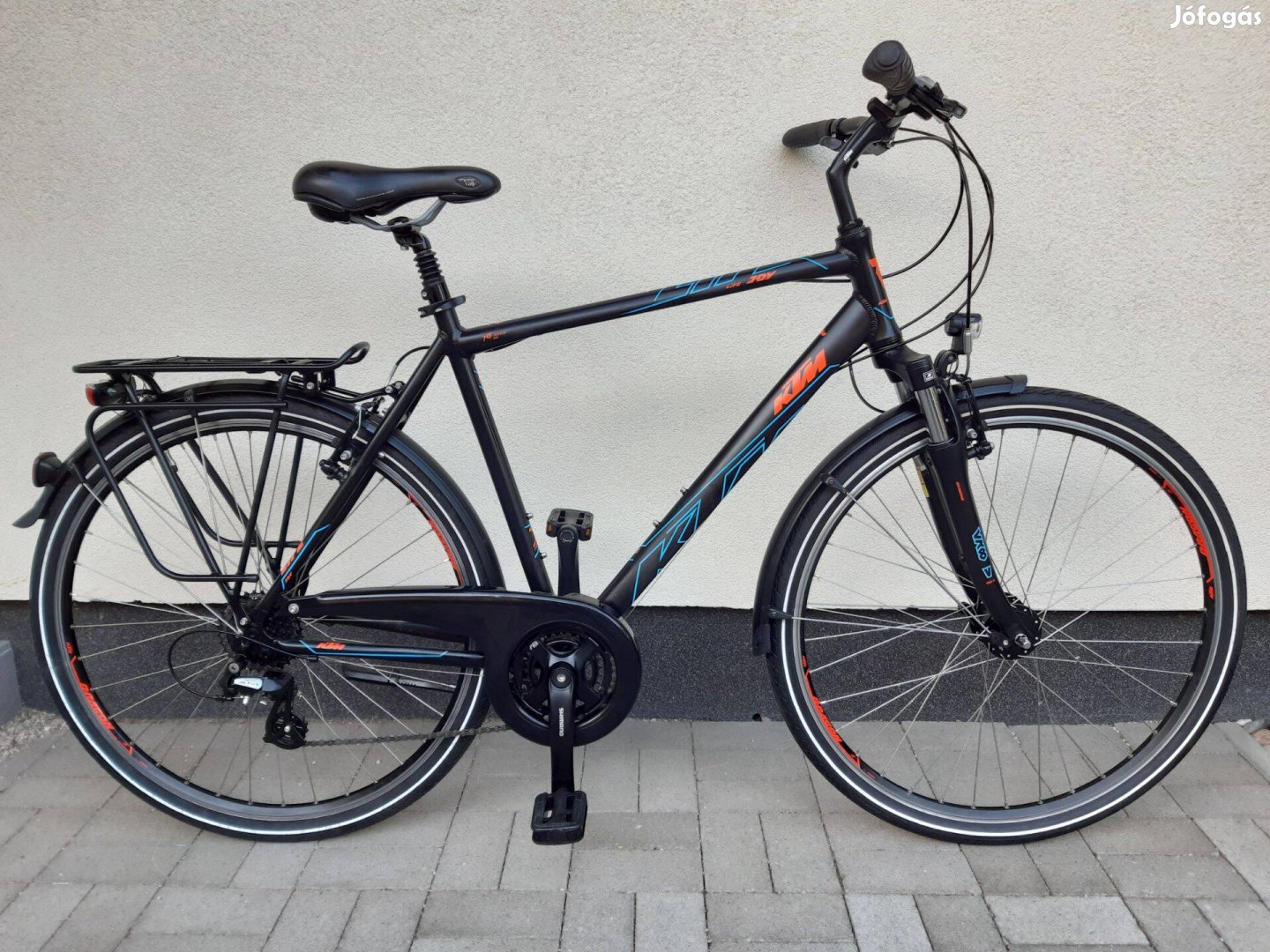 Újszerű férfi KTM trekking kerékpár eladó!