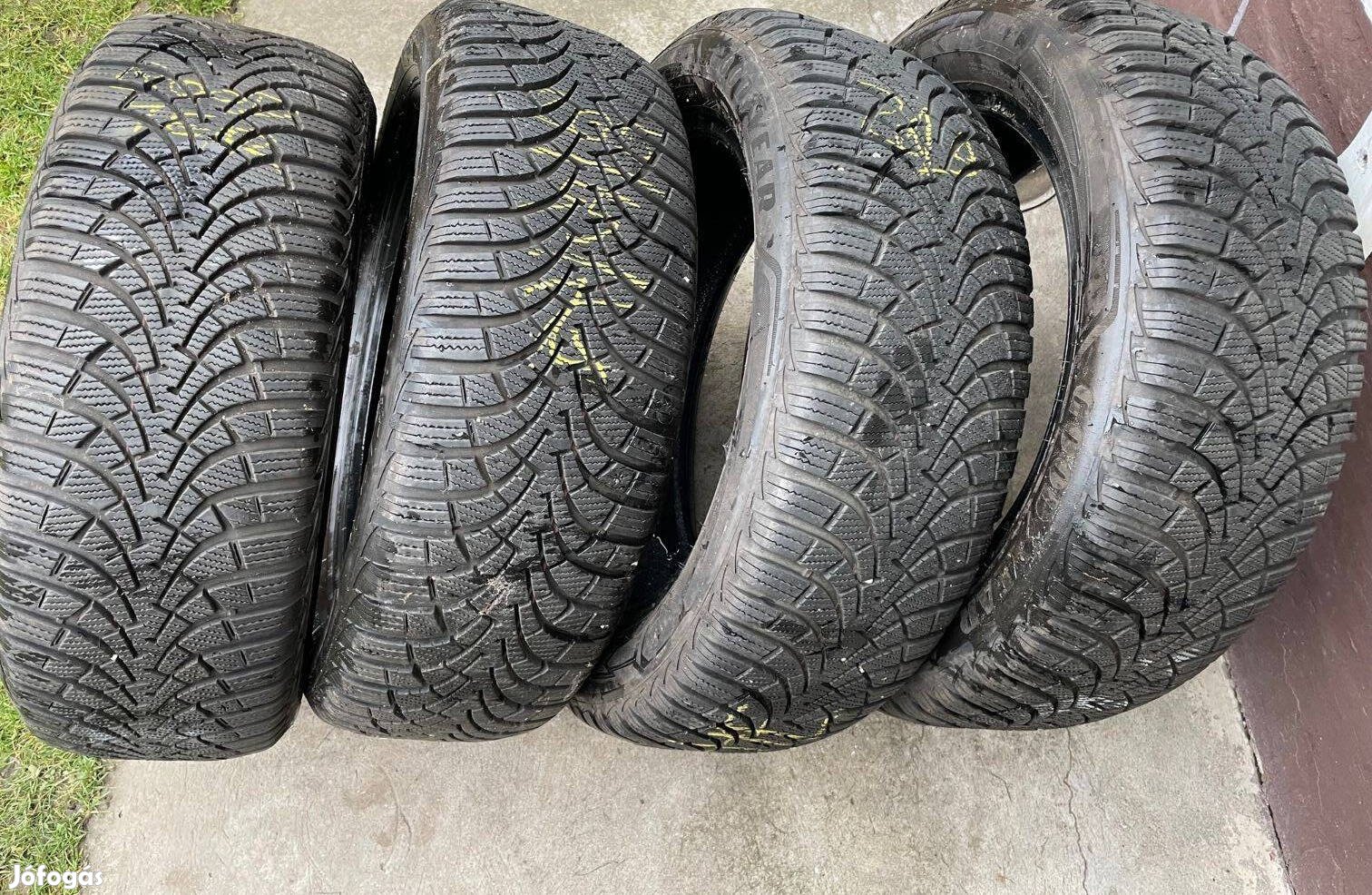 Újszerű futófelületű 205/55 R16 méretű téli gumik ár alatt
