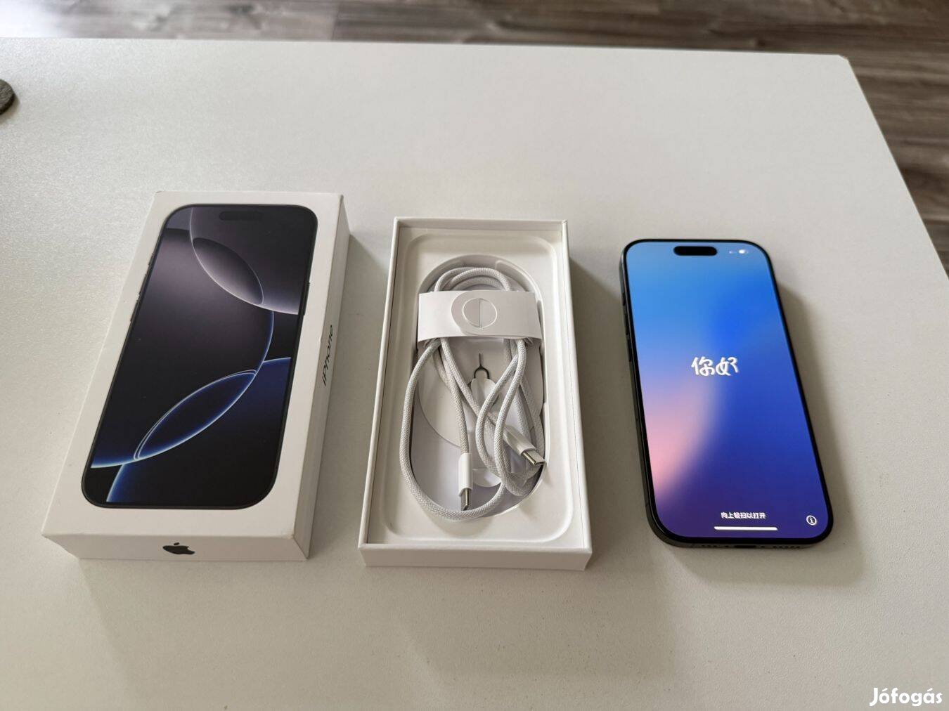 Újszerű iphone 16 Pro 128Gb Black Titanium(2028 januárig Garis)