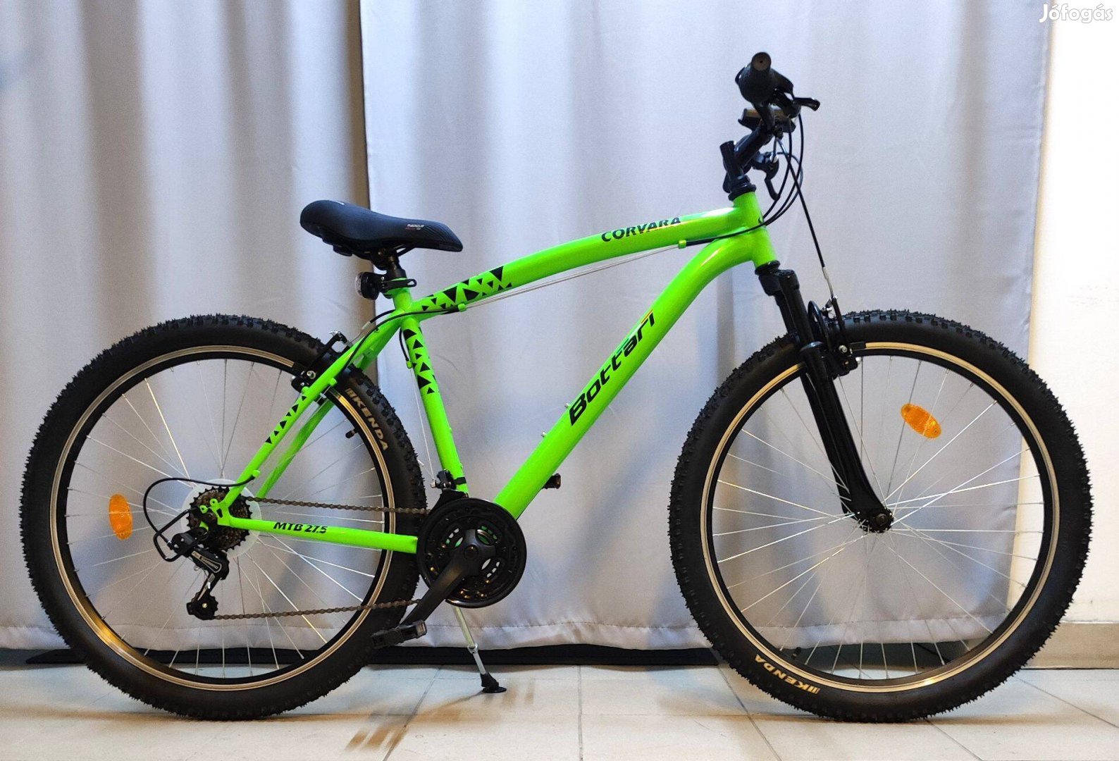 Újszerű kb. 5km-t futott Bottari Shimano v. kerékpár bicikli Campona