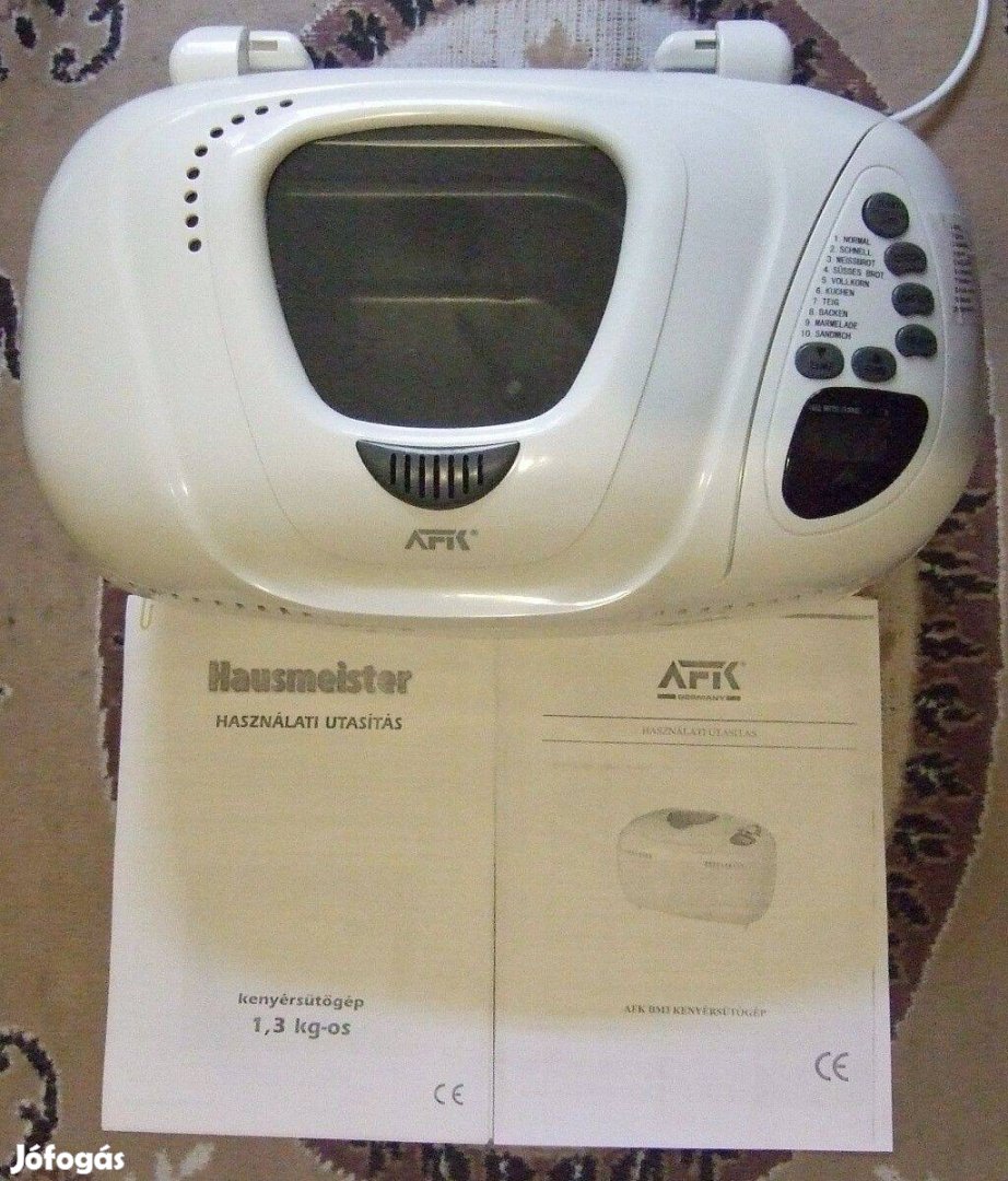 Újszerű kétlapátos kenyérsütő