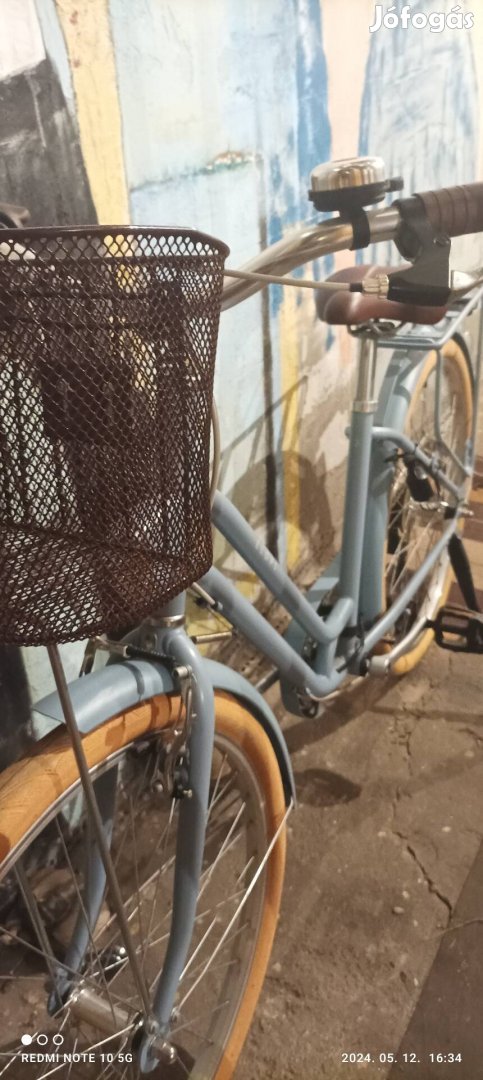 Újszerű,nem használt városi kerékpár.