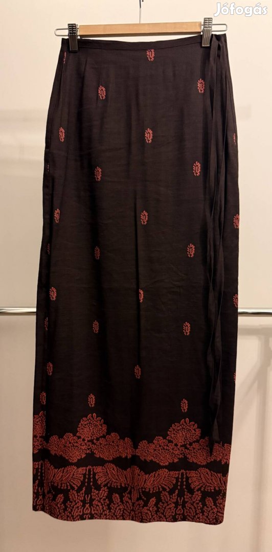 Újszerű női nadrágokszoknyák