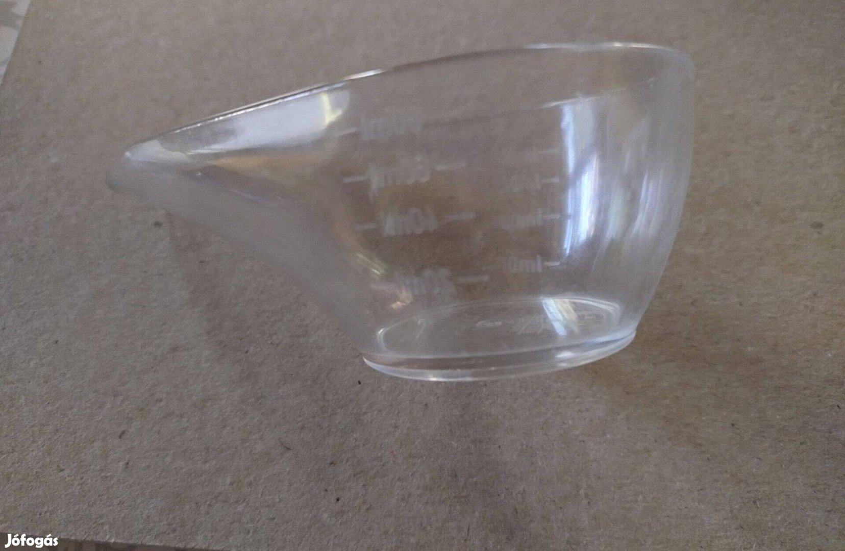 Újszerű svéd etető itató pohár eladó