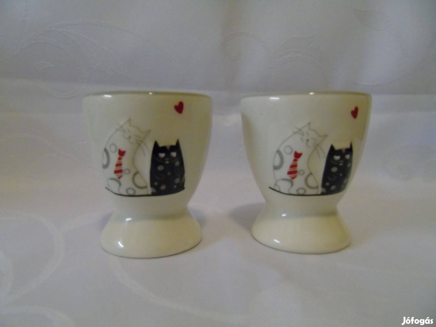 Újszerű vidám kerámia tojástartók macskákkal 2 db egyben
