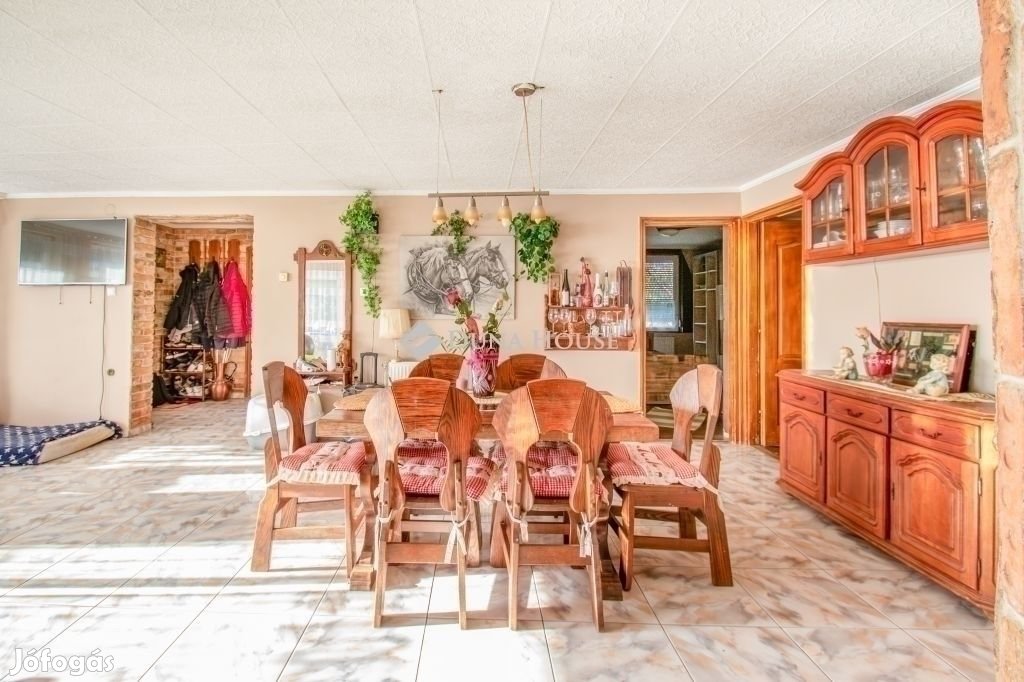 Üllői eladó 150 nm-es ház