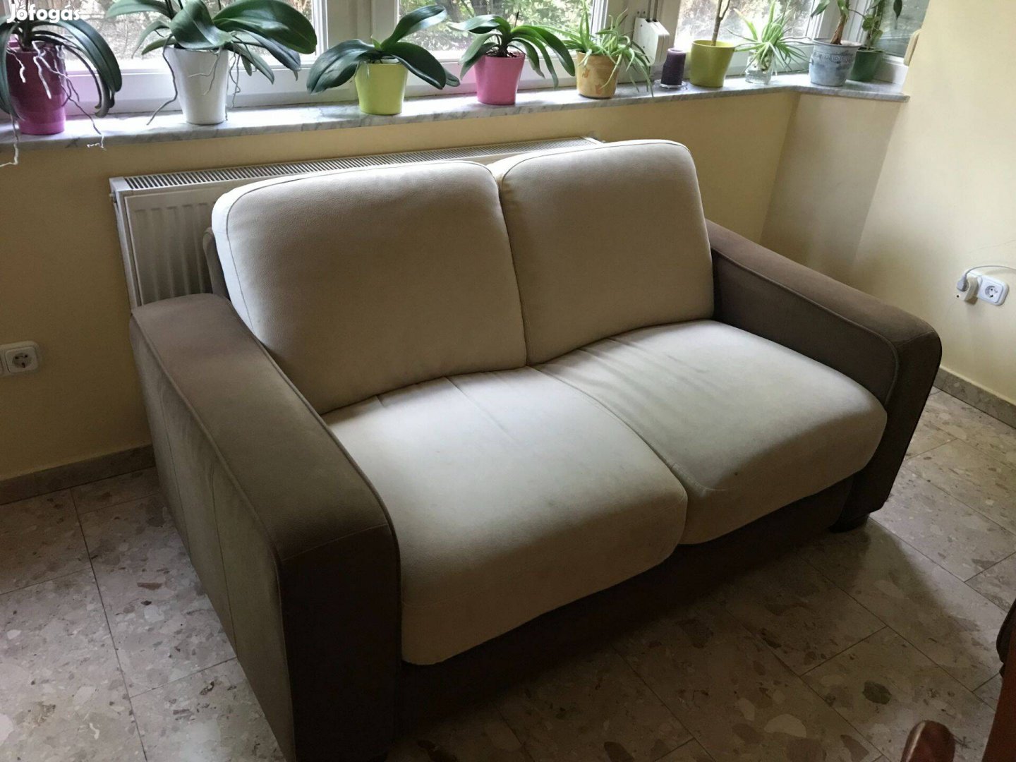 Ülőbútor, 2 és 3 személyes kanapé
