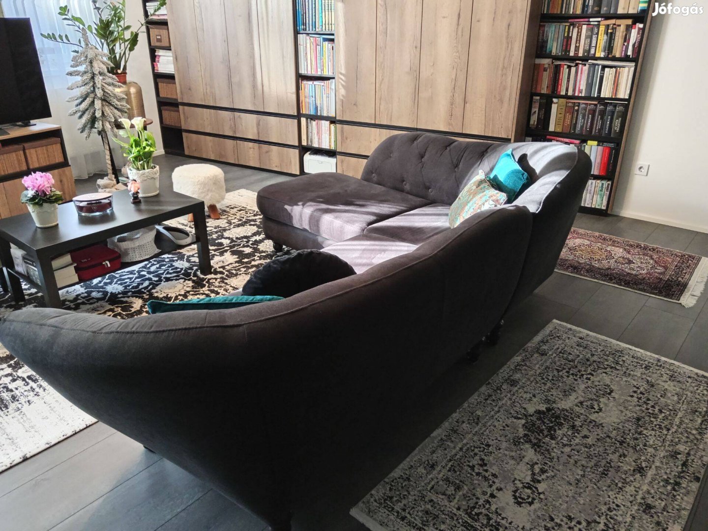 Ülőgarnitura. Kanapé