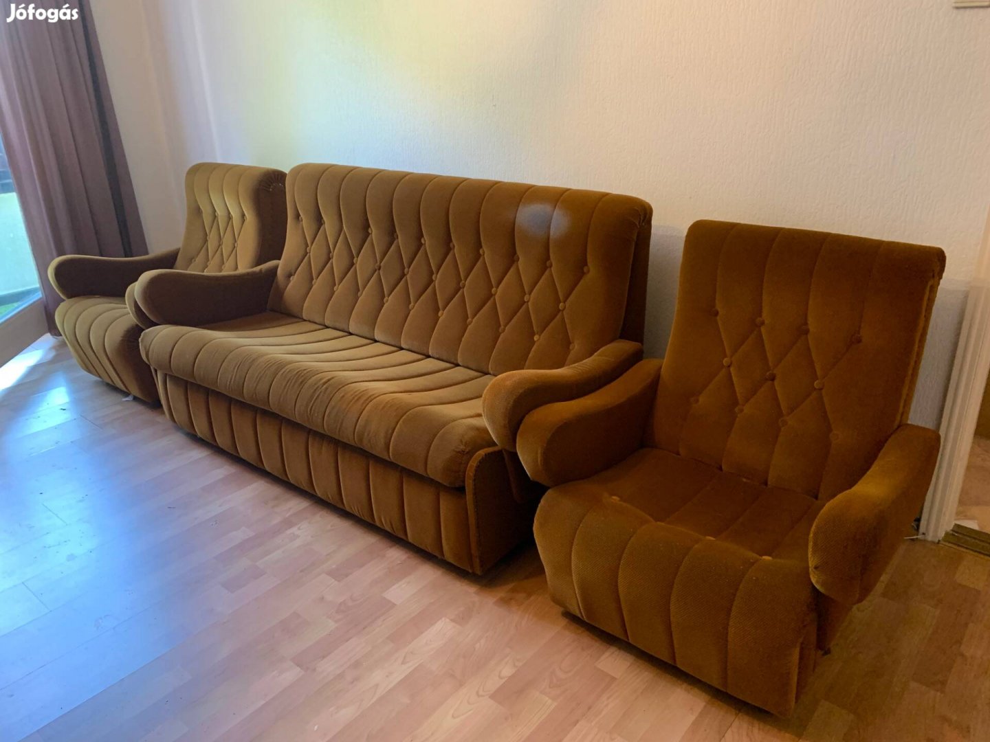 Ülőgarnitúra , kanapé