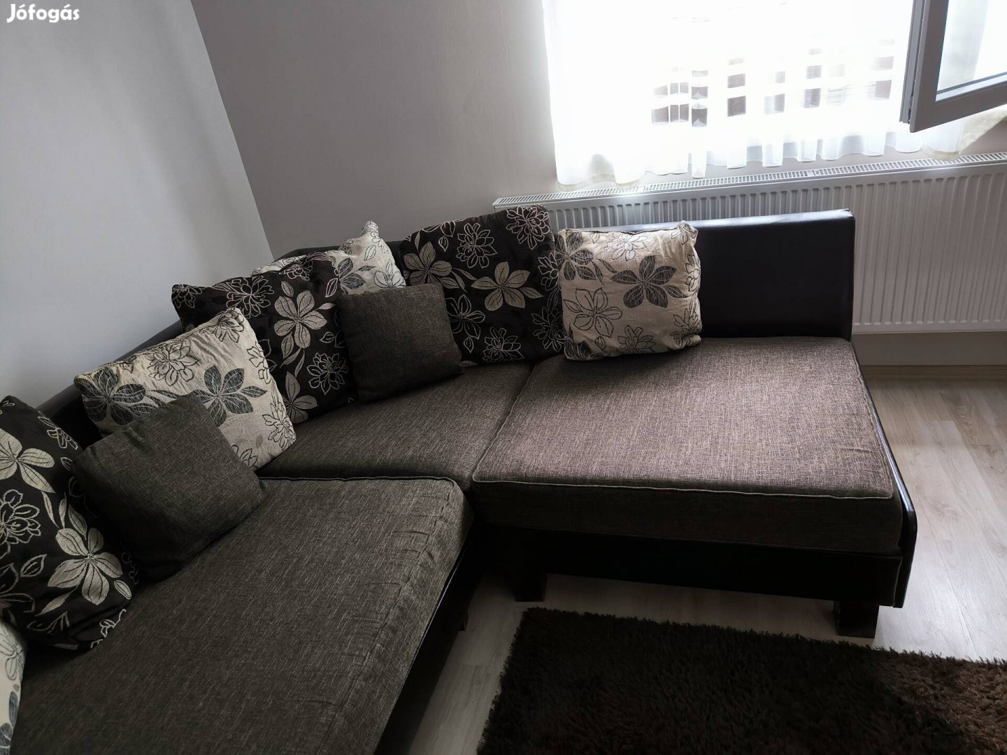 Ülőgarnitúra eladó