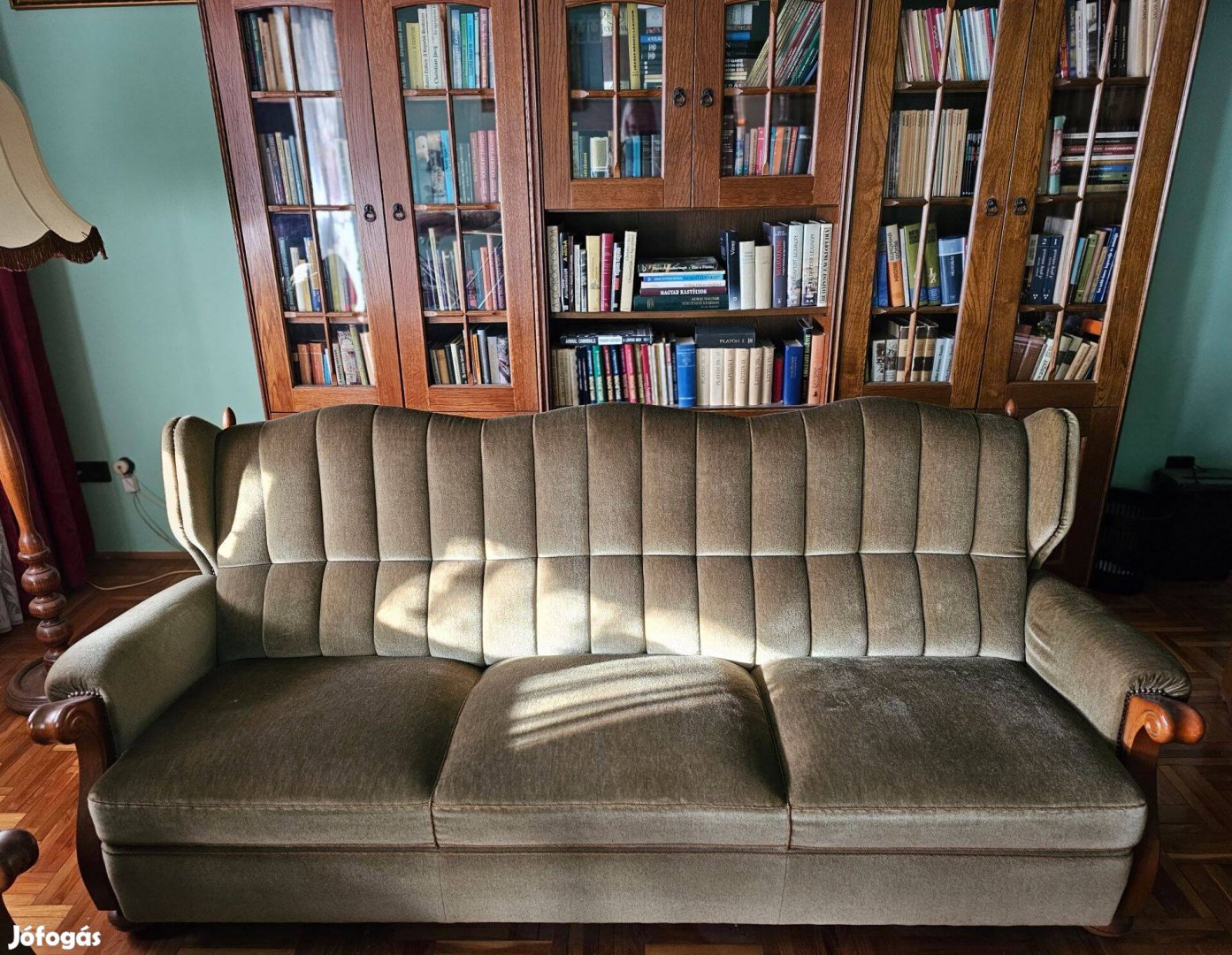 Ülőgarnitúra kanapé+ 3 db görgős fotel