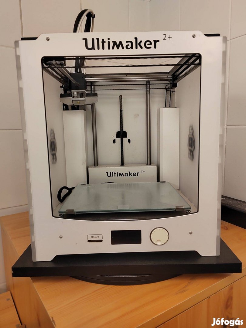 Ultimaker 2+ 3D nyomtató filamentumokkal