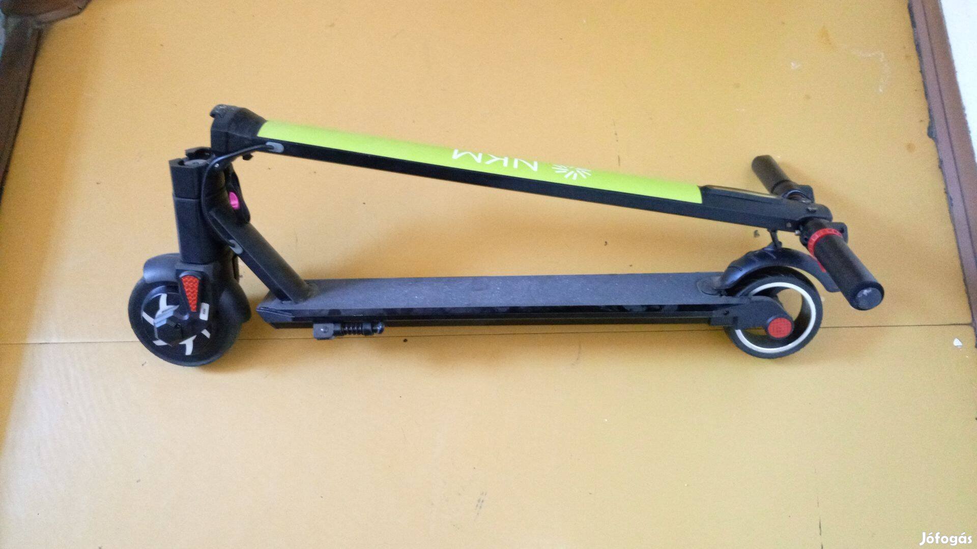 Ultimate Jam Light elektromos roller