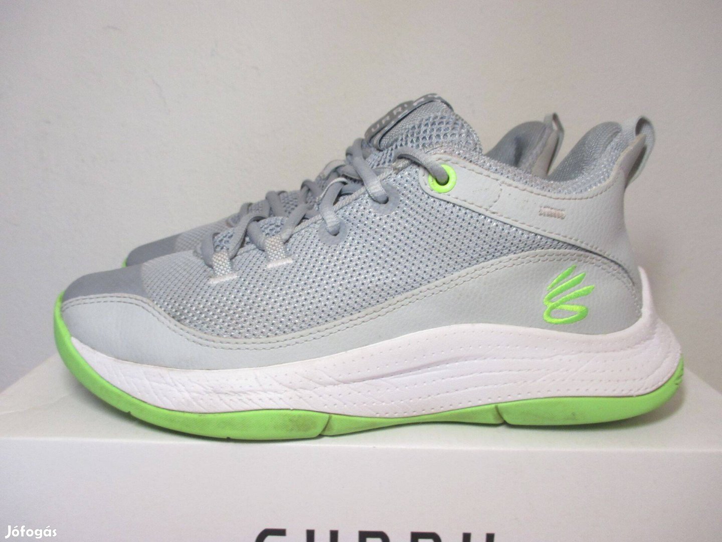 Under Armour Curry GS 3Z5 kosárlabda cipő 39-es