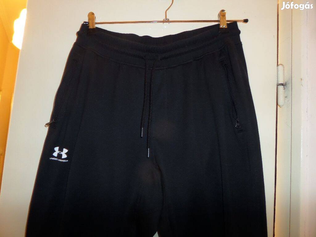 Under Armour (eredeti) unisex L- es szabadidő alsó