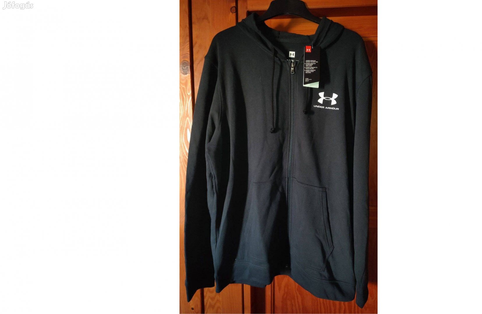 Under Armour eredeti fekete kapucnis cipzáras pulóver 2XL Új, címkés