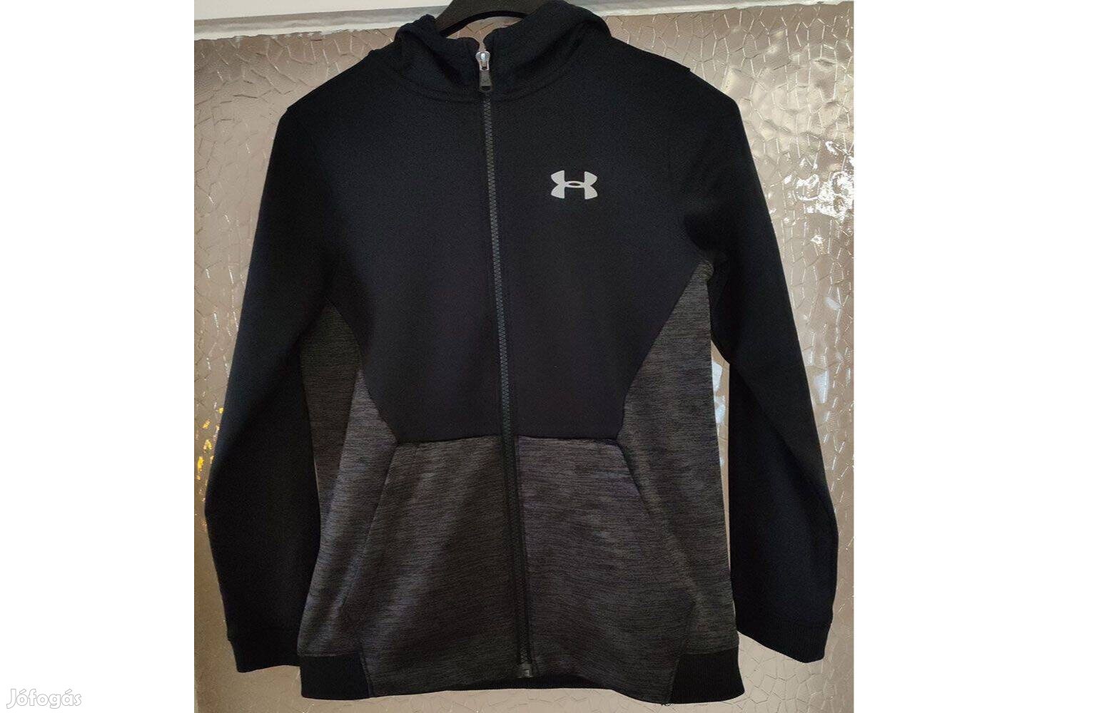 Under Armour eredeti fekete kapucnis gyerek M-es pulóver (62.)