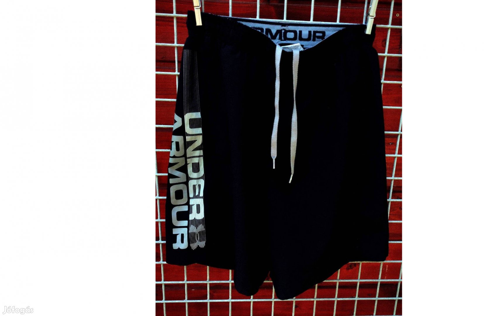 Under Armour eredeti fekete rövid nadrág (M)