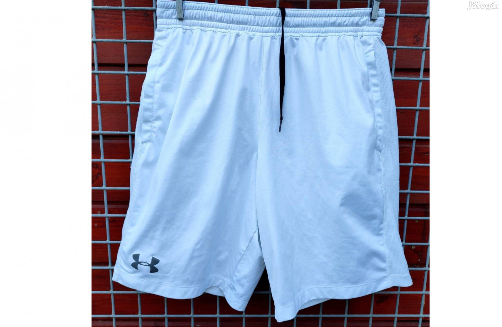 Under Armour fehér eredeti rövid nadrág M