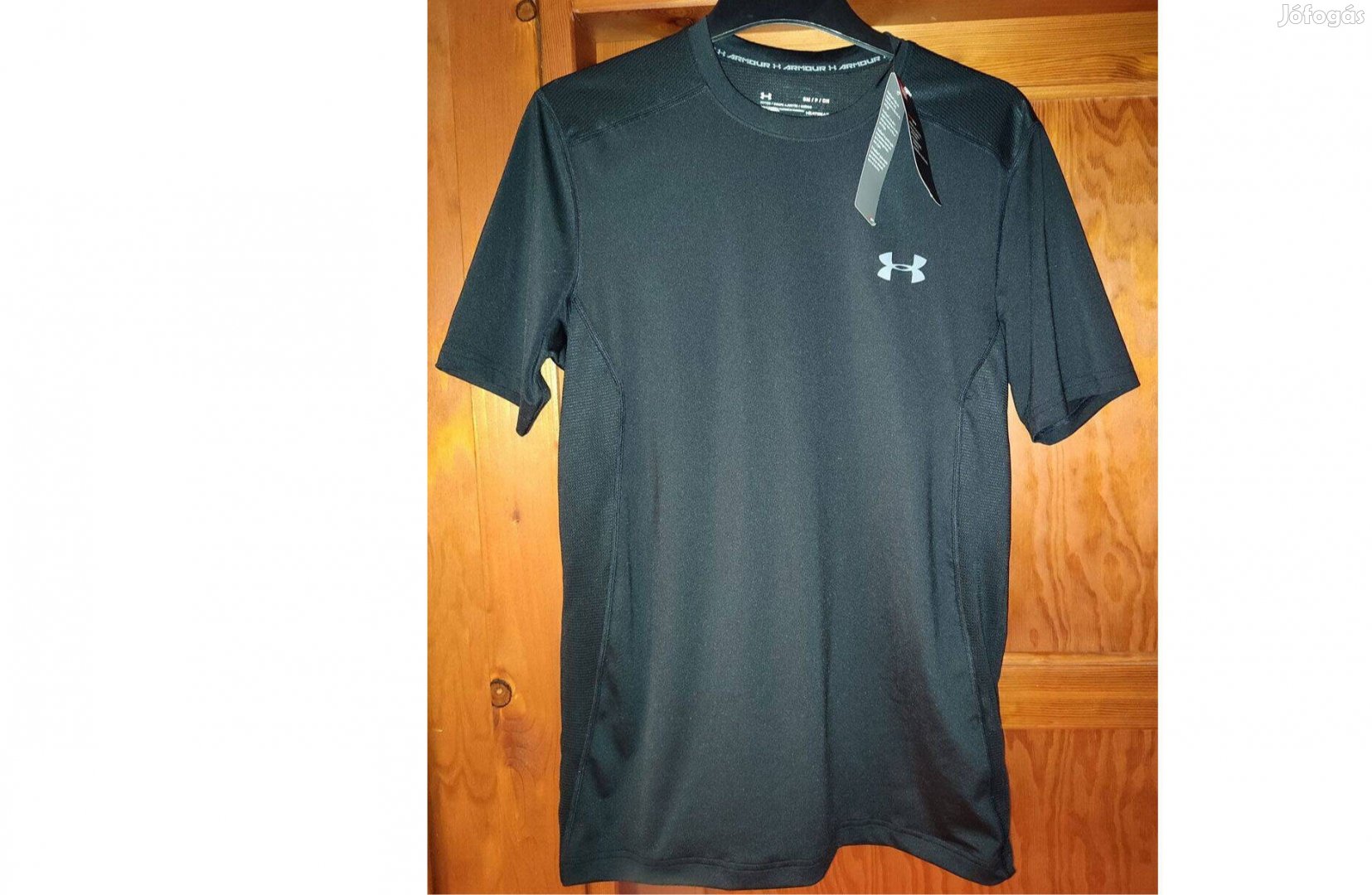 Under Armour fekete eredeti, új, címkés S-M-es póló (80.)