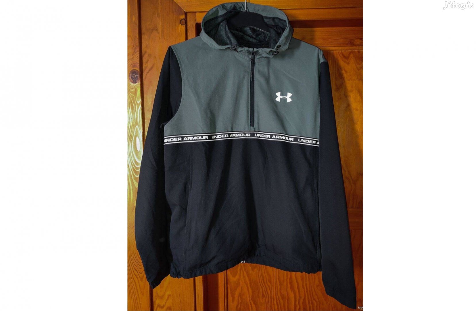 Under Armour fekete szürke eredeti kapucnis M-es dzseki (66.)