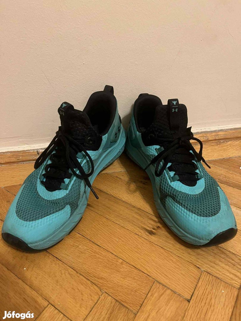 Under Armour férfi sportcipő
