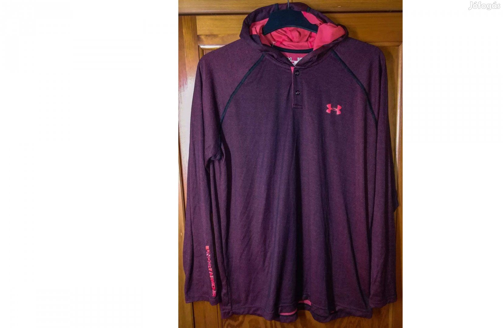 Under Armour kapucnis hosszú ujjú XL-es bordó felső (25.)