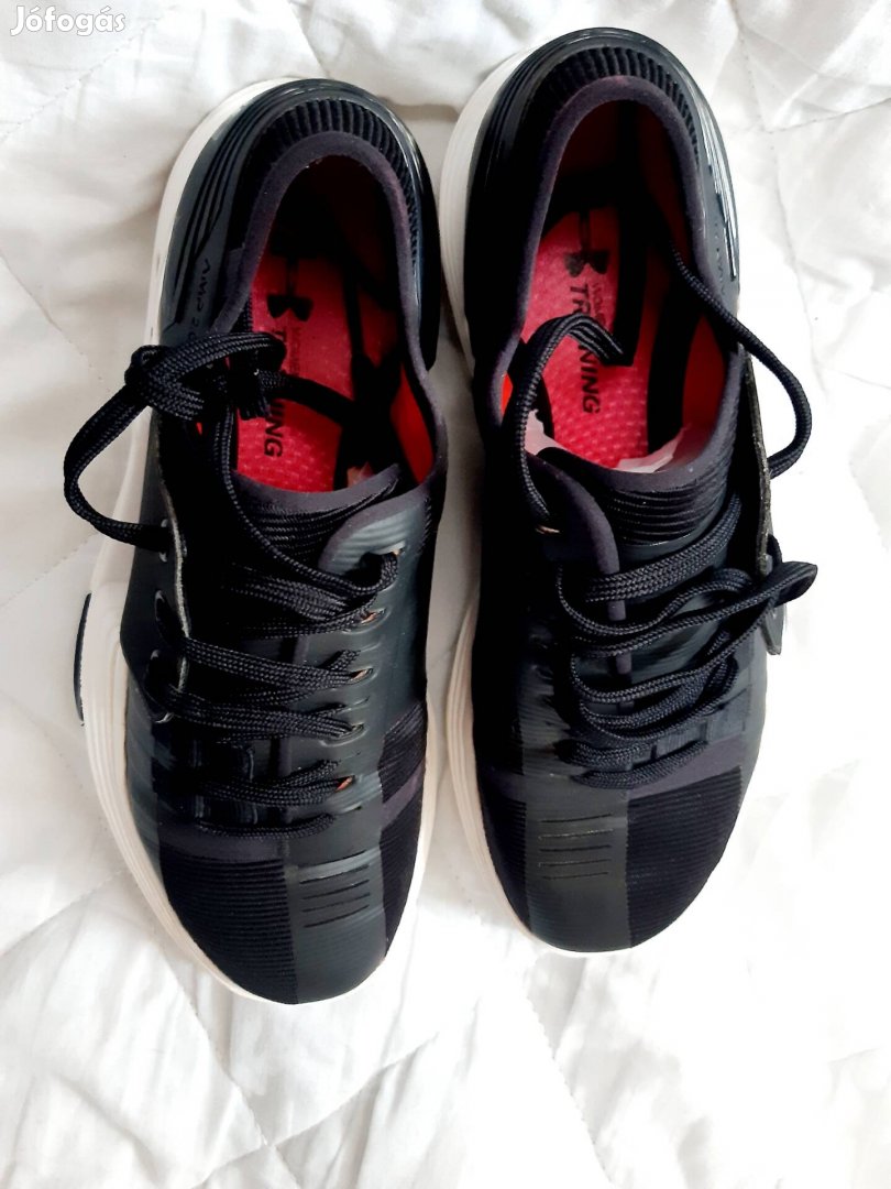 Under Armour noi 37,5-es sportcipo