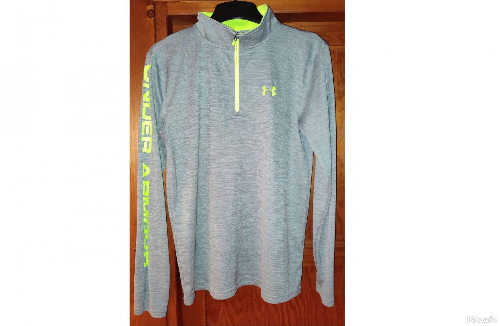 Under Armour szürke-neon eredeti cipzáras nyakú S/M felső (58.)