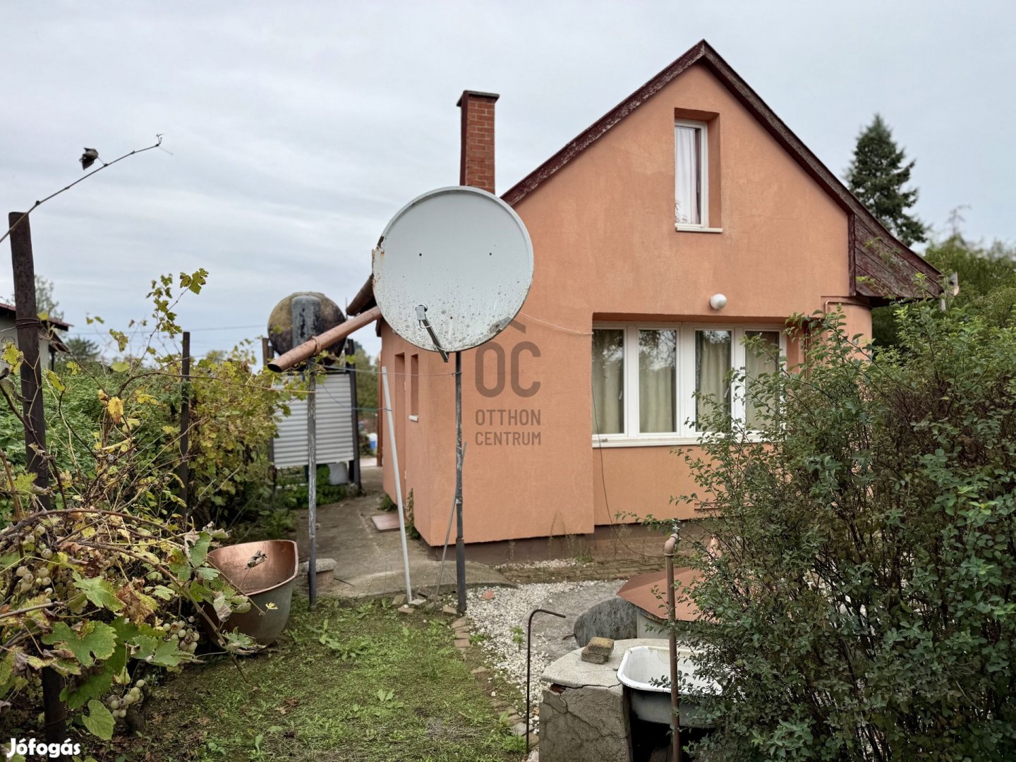 Ungvárikertben, 35 nm-es, jó állapotú ház eladó!