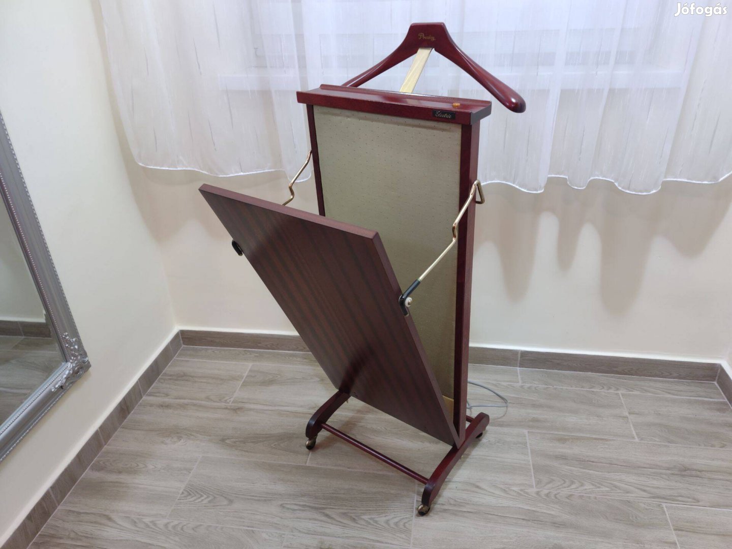 Union Pressboy Vintage mahagóni szobainas nadrágsimítóval (gyönyörű)