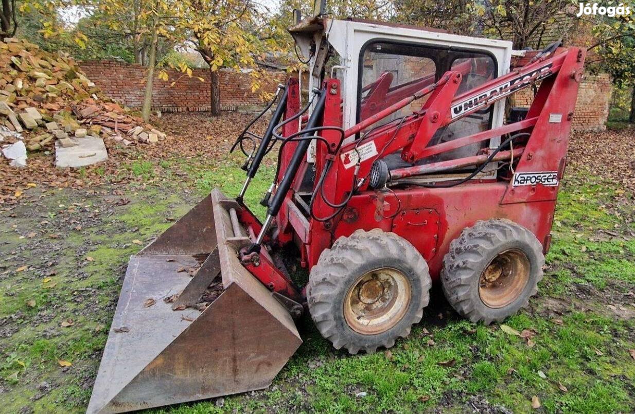 Unirak 600B Perkins motoros homlokrakodó (bobcat)