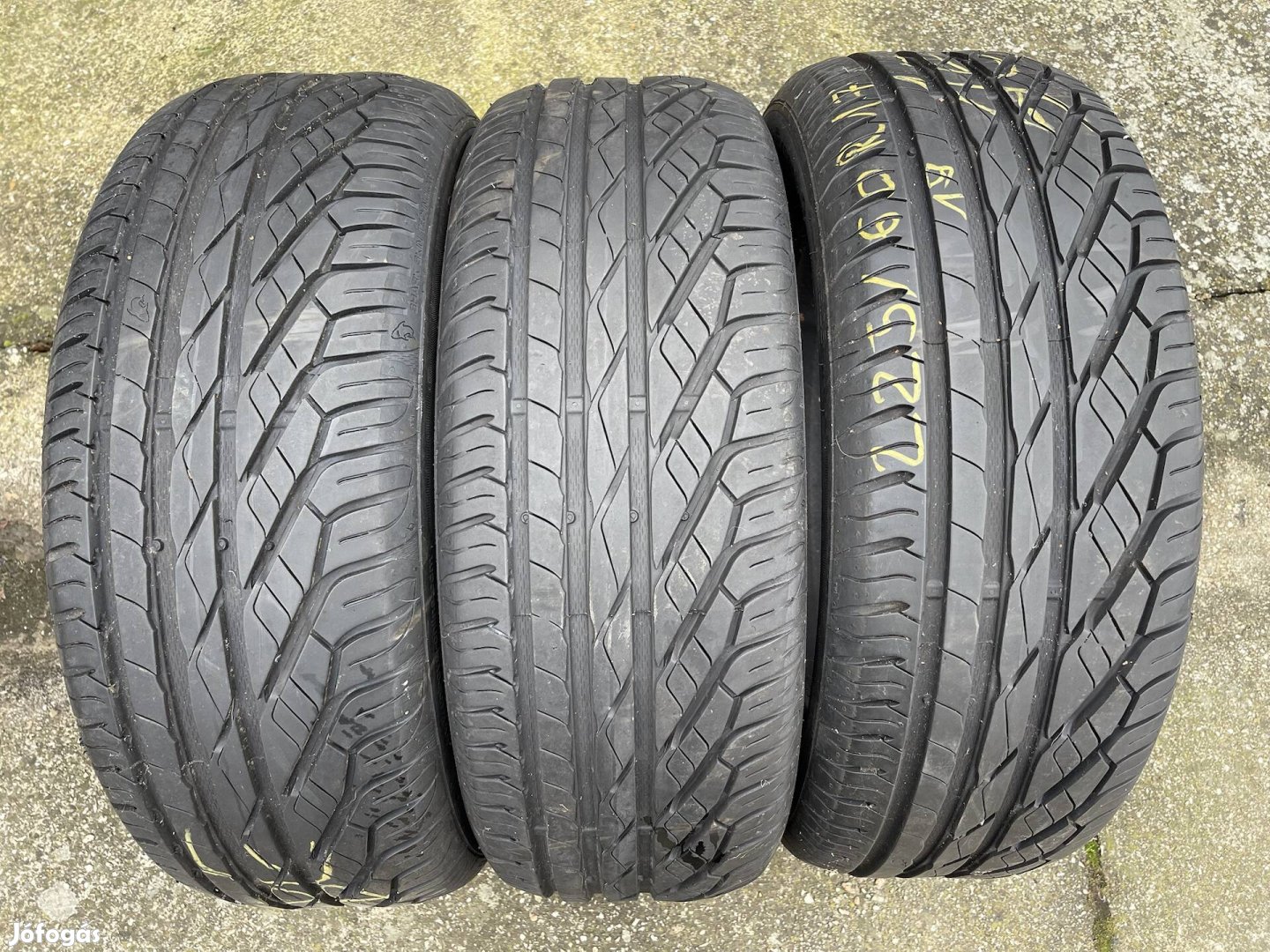 Uniroyal 225/60r17 nyári gumi 3db eladó