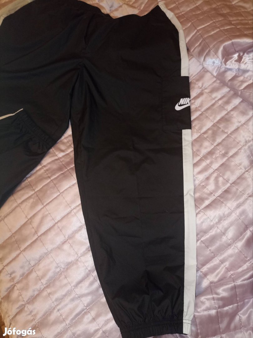 Unisex,Nike, XL-es ,vekony szabadidő alsó, címkes 10000ft.Bp,Ivker.