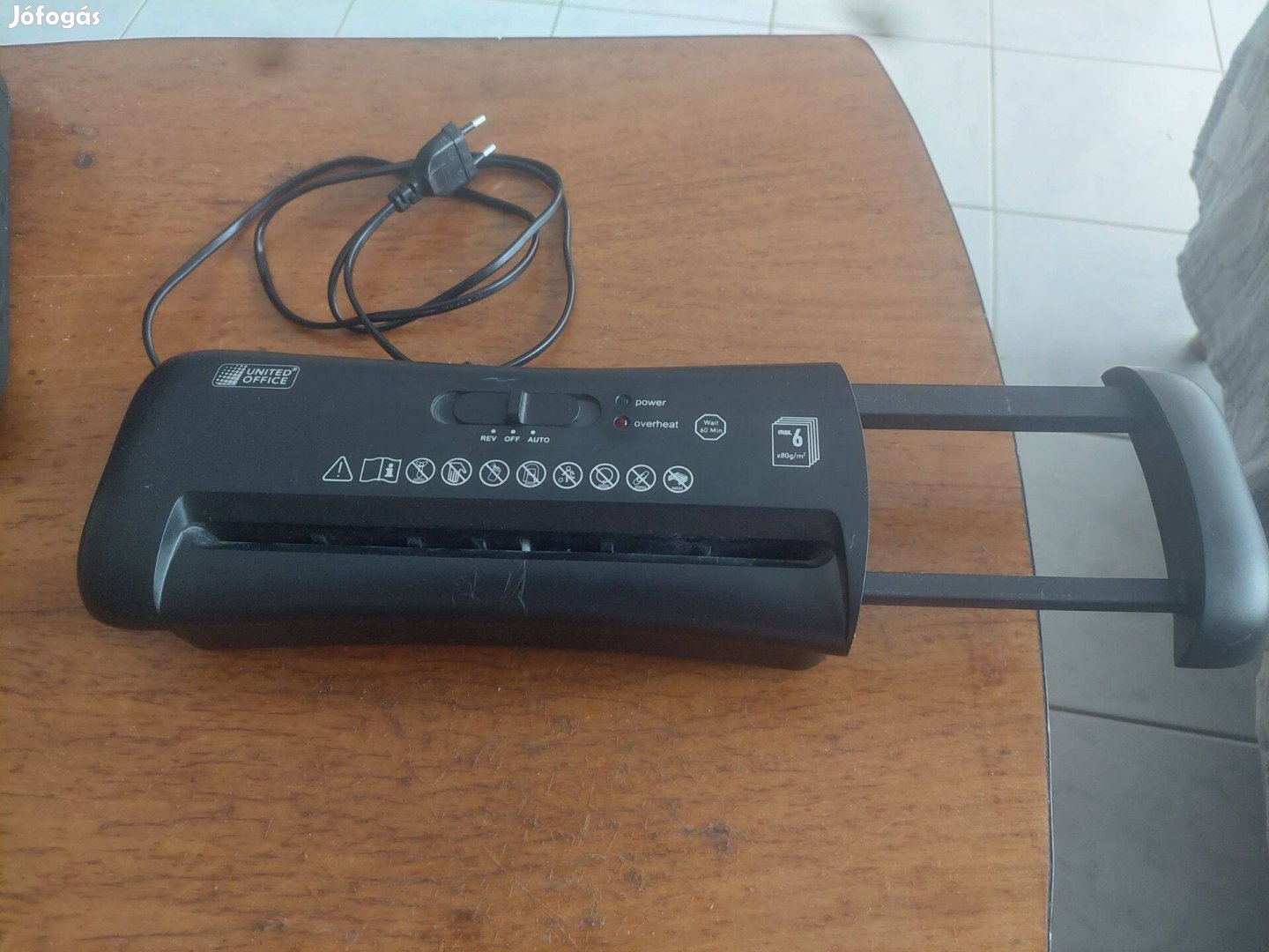 United Office UAV-190 iratmegsemmisítő
