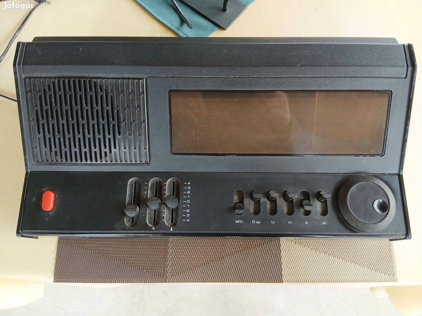 Unitra Diora DMP-501 retro rádió