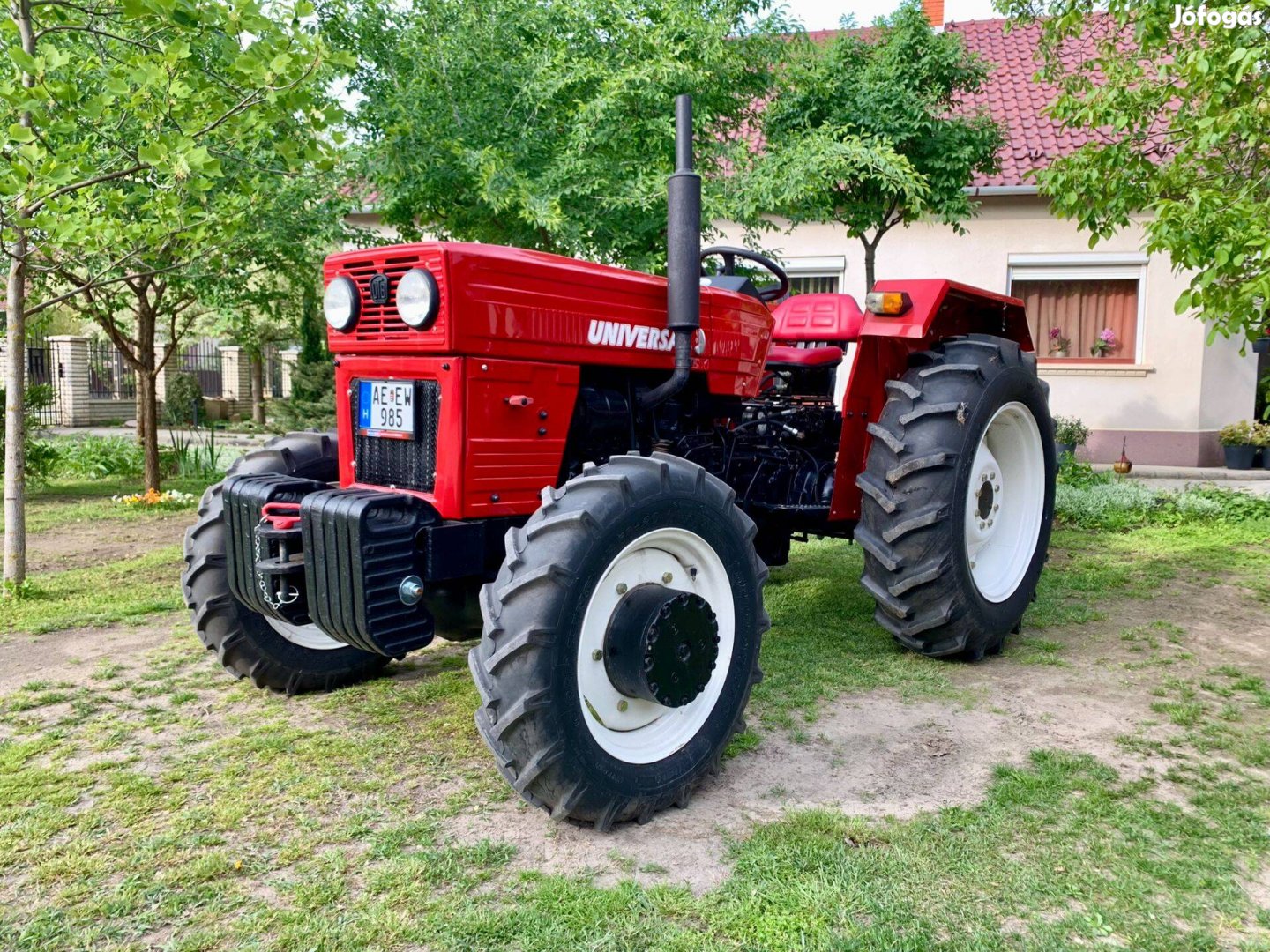 Universal UTB 445 DTC 4x4 traktor