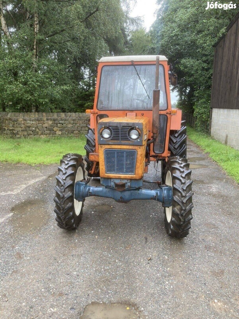 Universal UTB 4x4