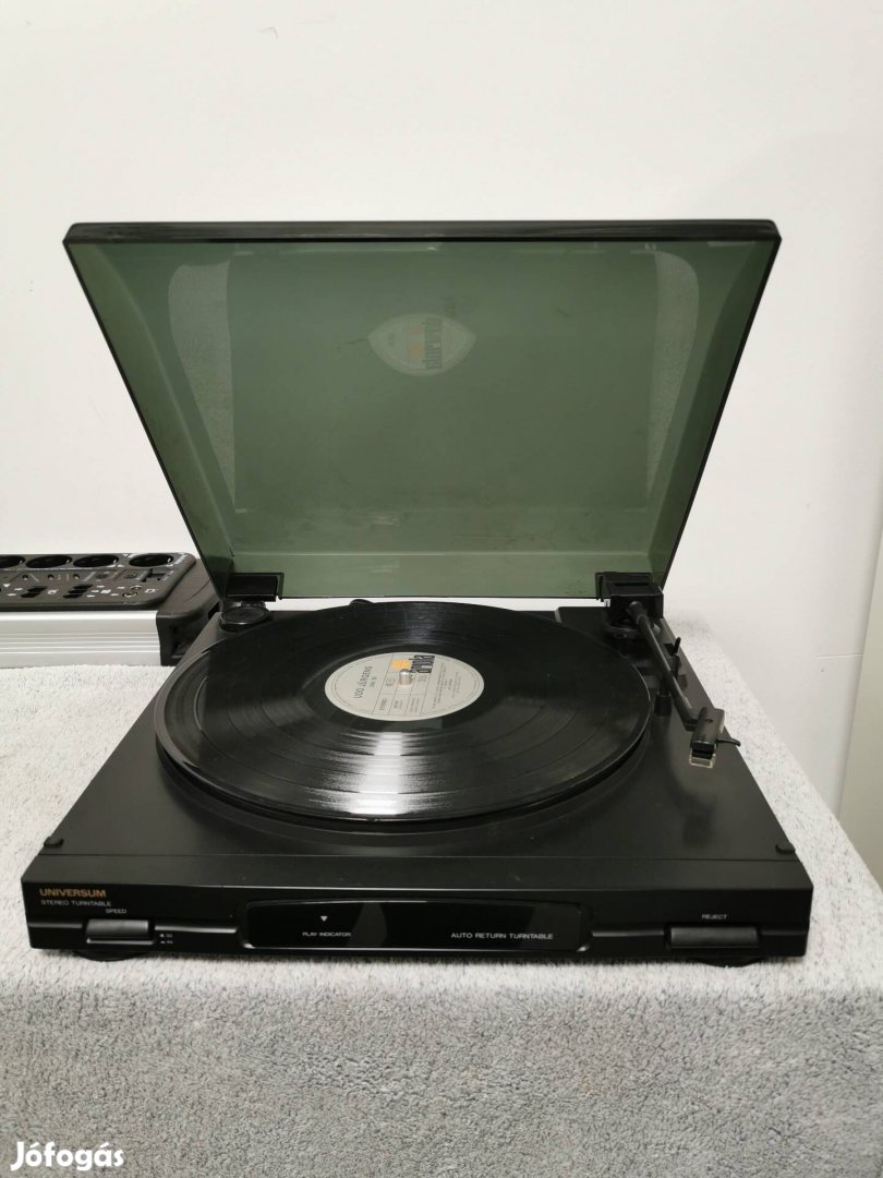 Universum lemezjátszó