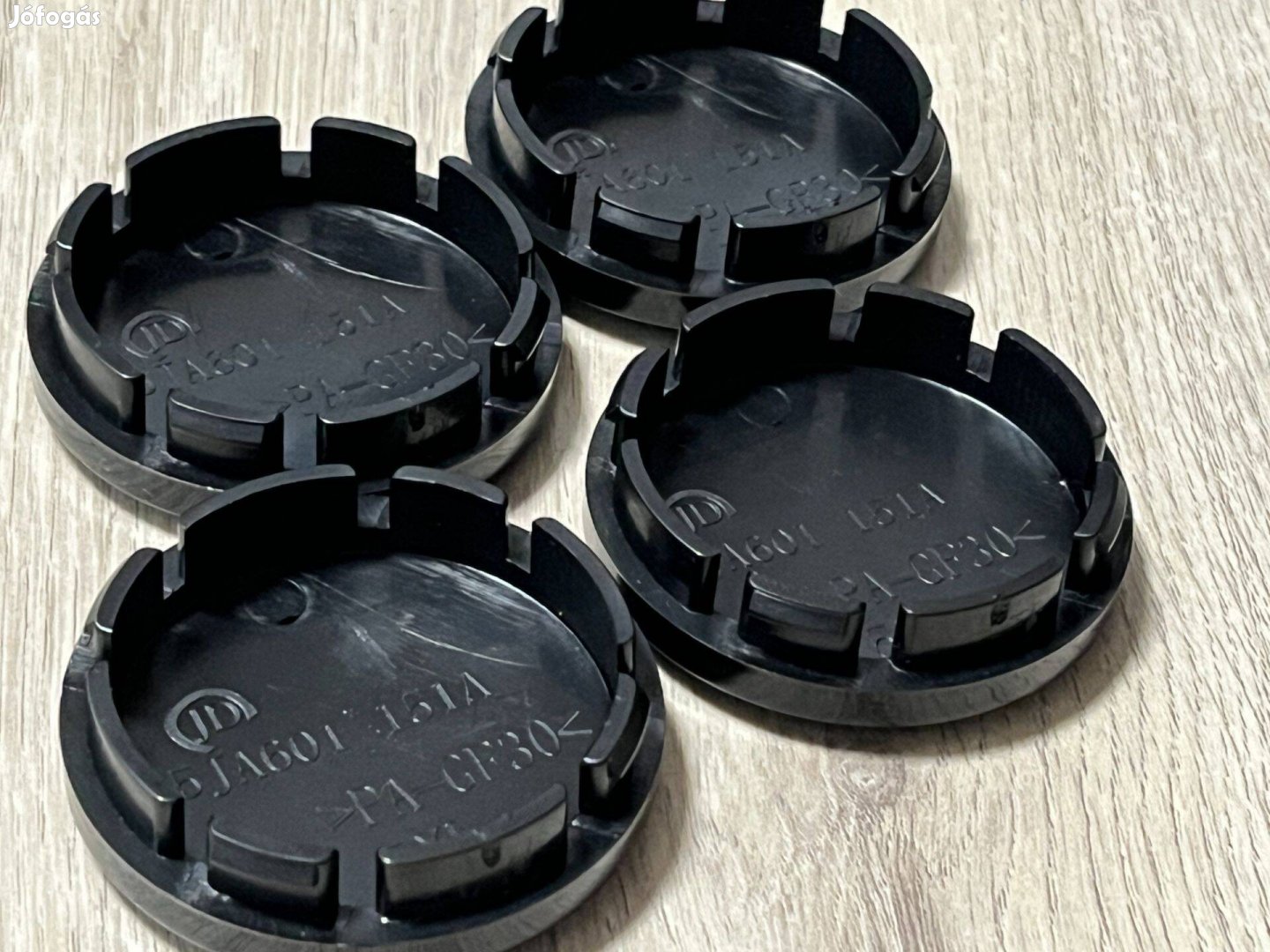 Univerzális fekete felnikupak készlet felni kupak szett 4 db 56 mm
