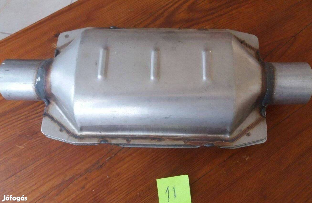 Univerzális katalizátor új 1600 motorhoz
