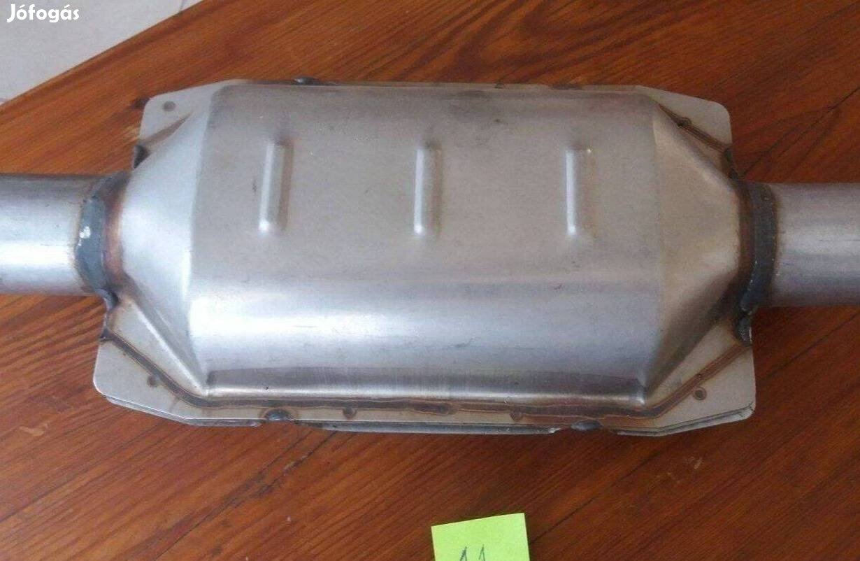 Univerzális katalizátor új 1600 motorhoz