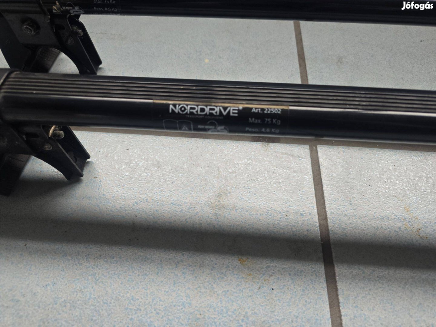 Univerzális tetőkorlátos csomagtartó eladó