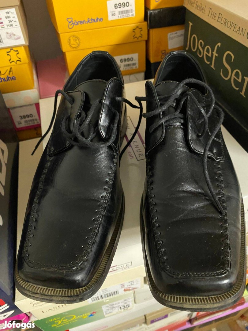 Ünneplő cipő fekete 41-es