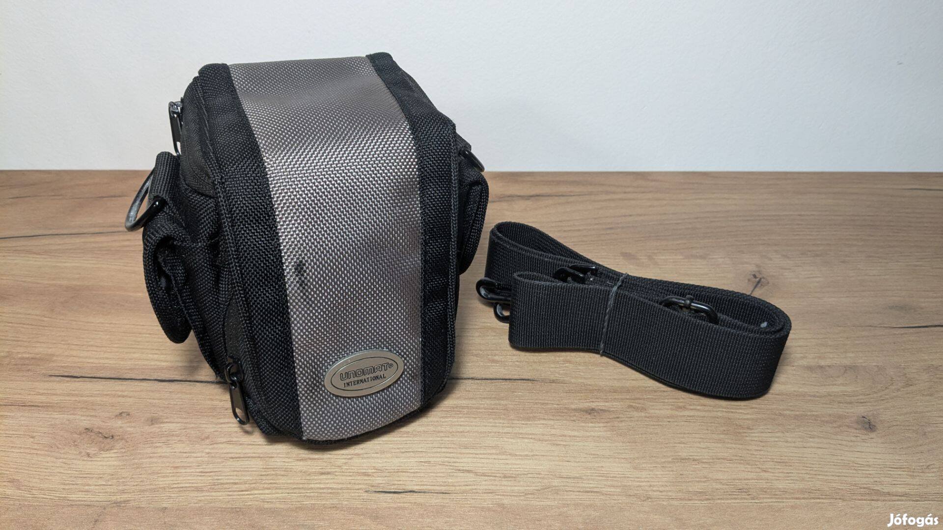 Unomat international kompakt méretű fotós táska