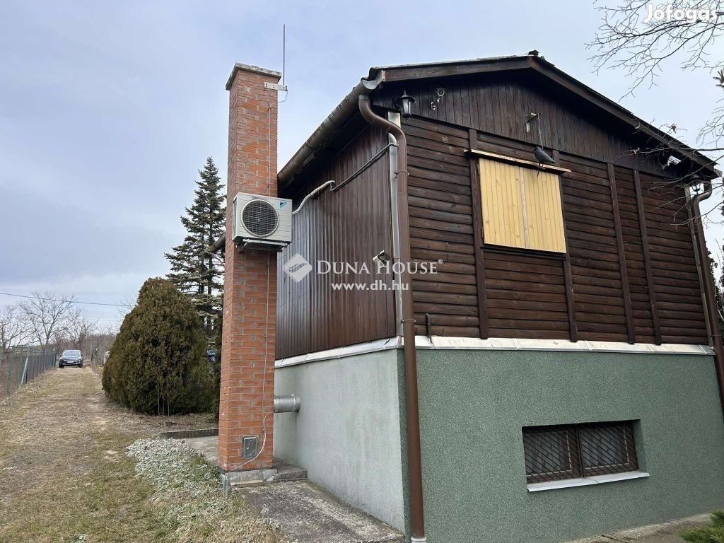 Únyi 60 nm-es ház eladó